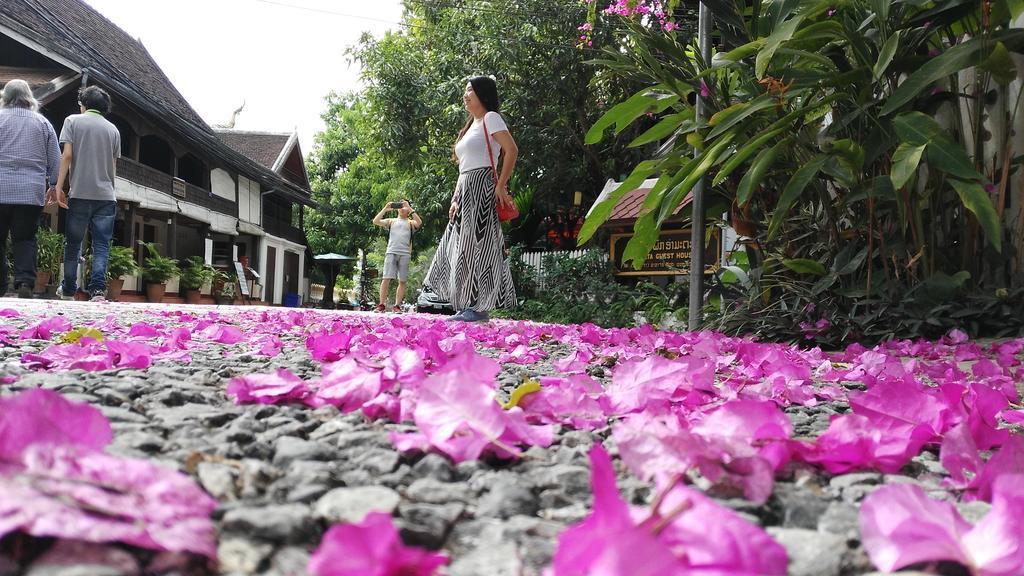 Wisdom Laos Hotel Луанг Прабанг Екстериор снимка