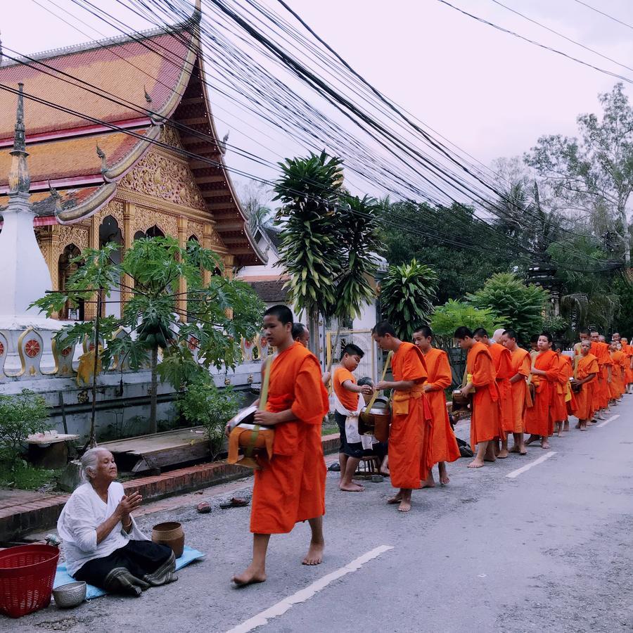 Wisdom Laos Hotel Луанг Прабанг Екстериор снимка