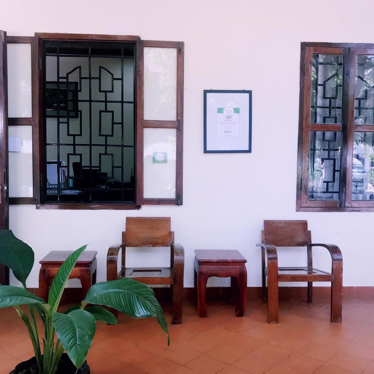 Wisdom Laos Hotel Луанг Прабанг Екстериор снимка