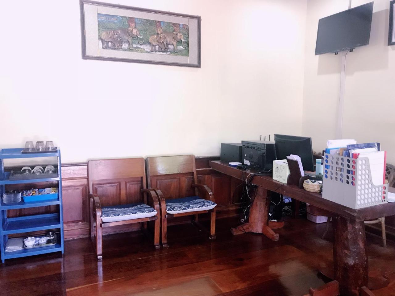 Wisdom Laos Hotel Луанг Прабанг Екстериор снимка