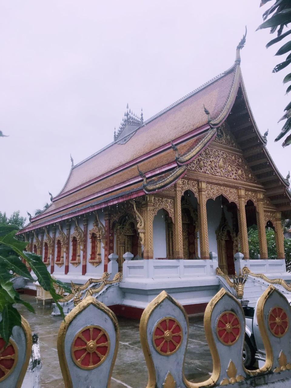 Wisdom Laos Hotel Луанг Прабанг Екстериор снимка