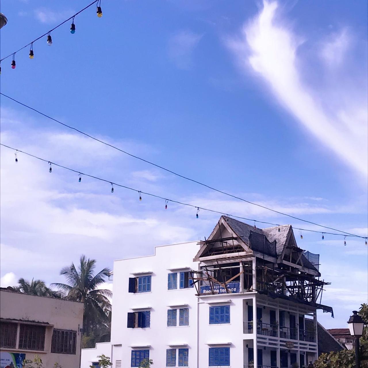Wisdom Laos Hotel Луанг Прабанг Екстериор снимка